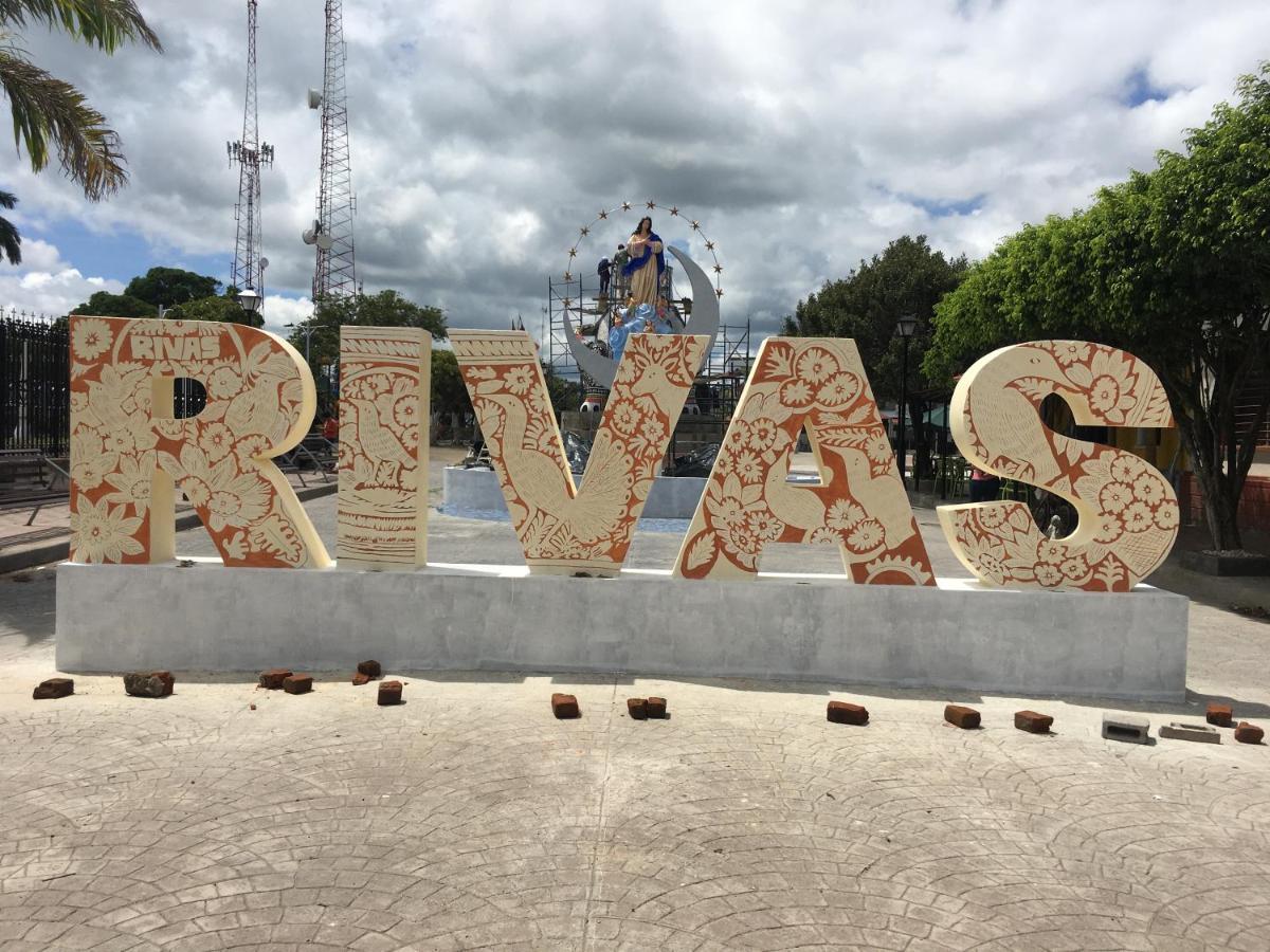 Murph'S Surf Shacks Rivas Extérieur photo