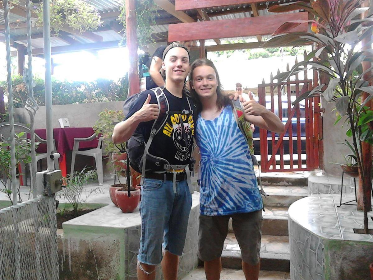 Murph'S Surf Shacks Rivas Extérieur photo